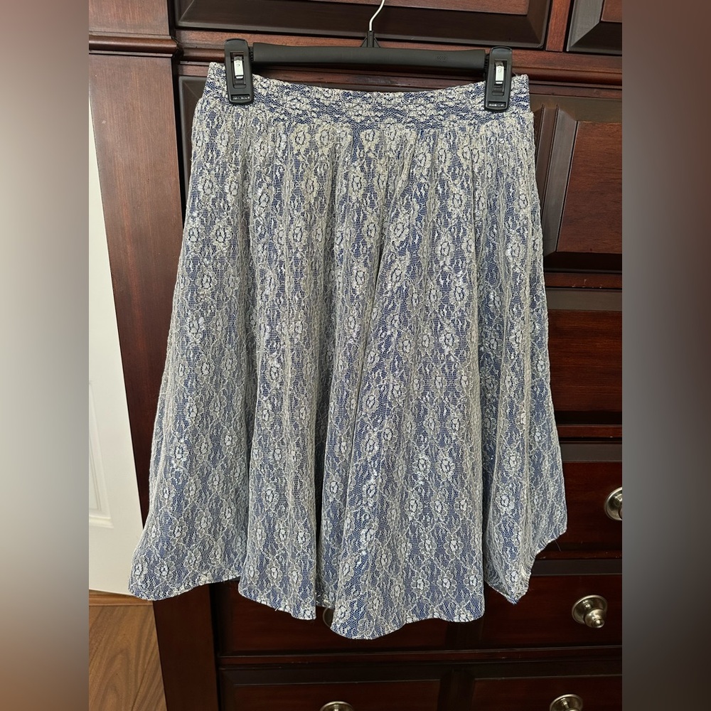 Vintage Partners-Sz Medium-Silver Lace Overlay- Royal Blue Lined-Full Skirt